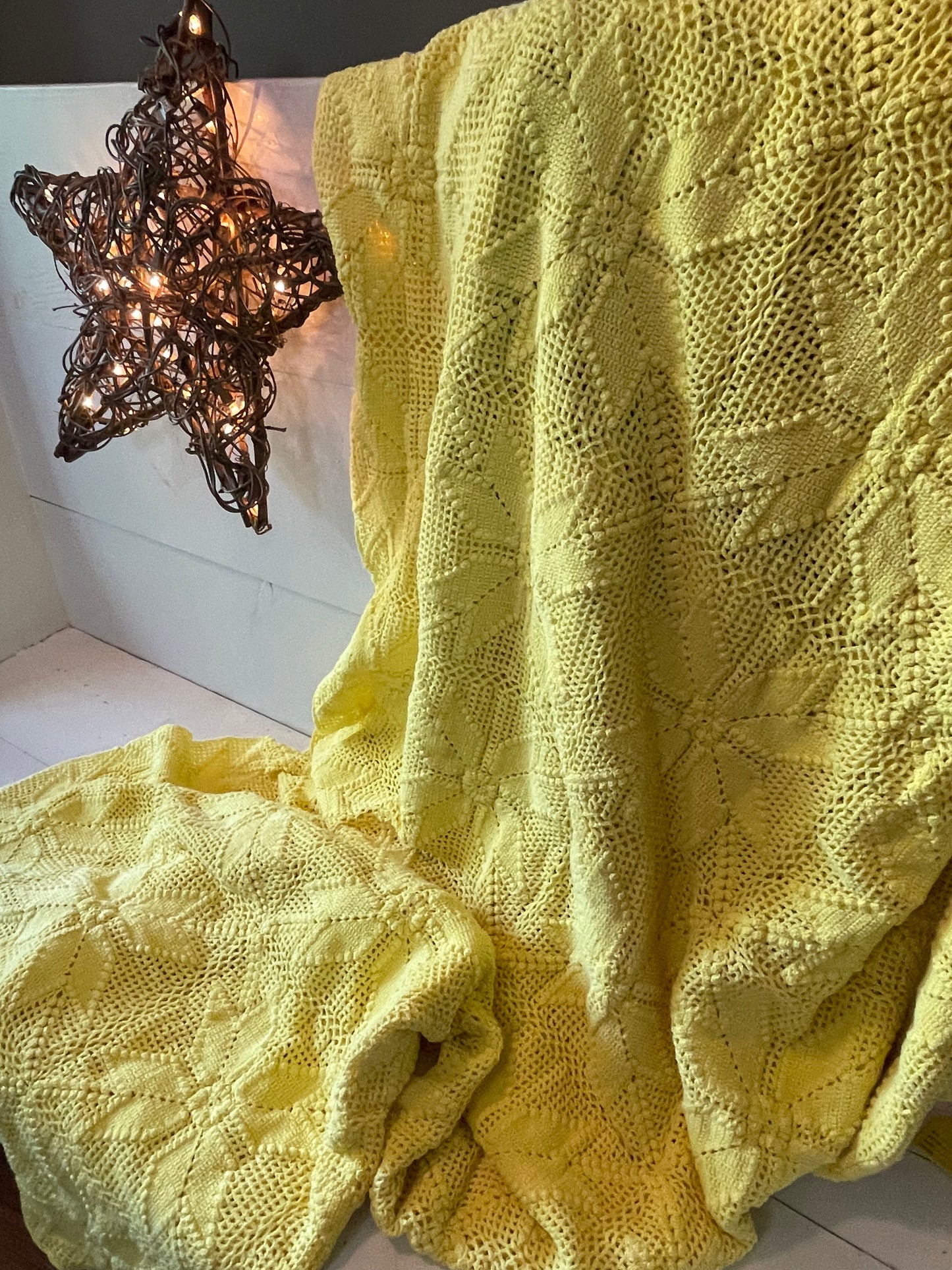Vintage cotton star patterned knit blanket